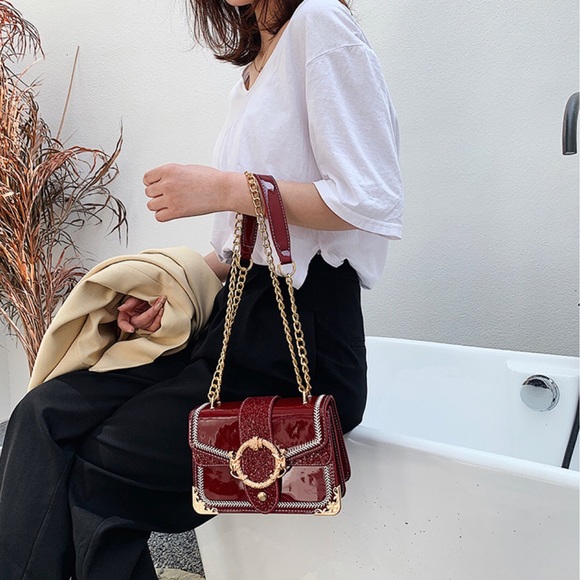 Graphite Chain Glitter Leather Shoulder Bag / Crossbody Bag (Red) - Picture 4 of 5